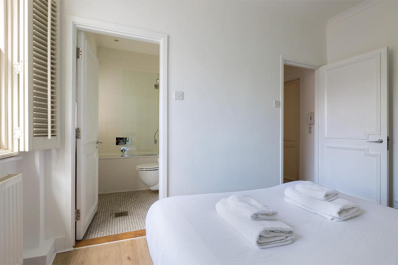 Beautiful 2 Bedrooms Apartment In Knightsbridge London Eksteriør billede